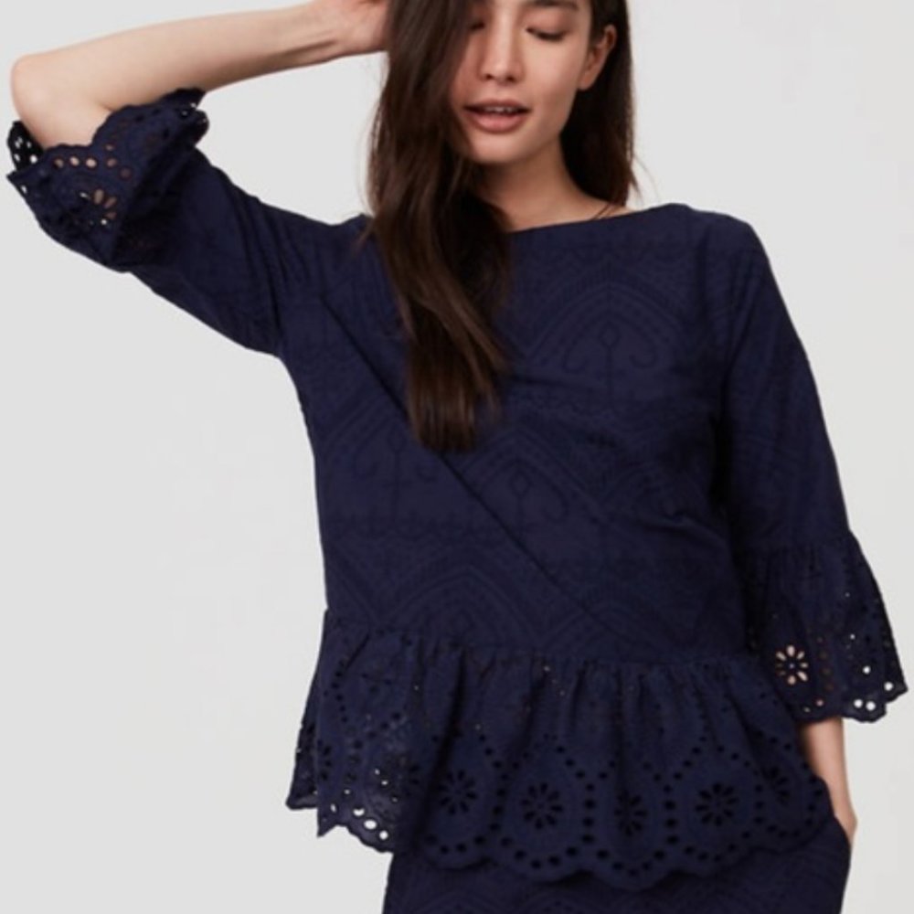 LOFT Lace Ruffle Sleeve Top Sz S EUC